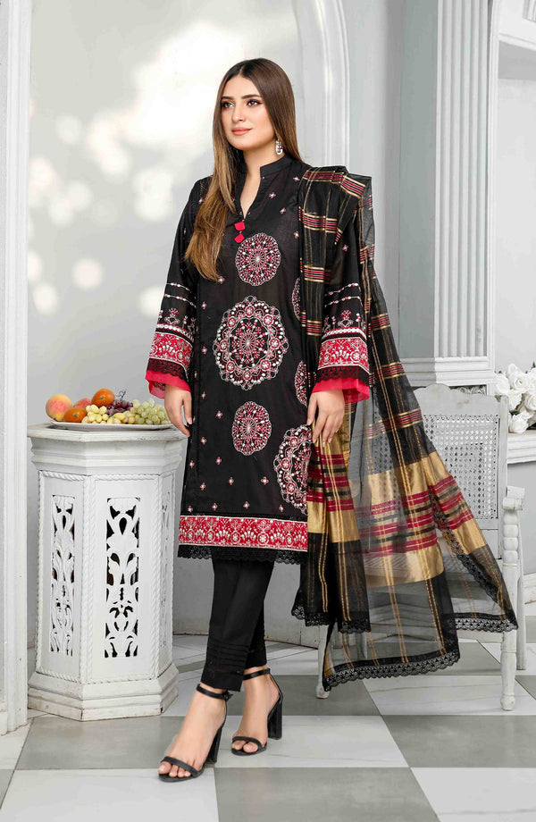 SAYAAH | Luxury Embroidered Lawn by Kumash