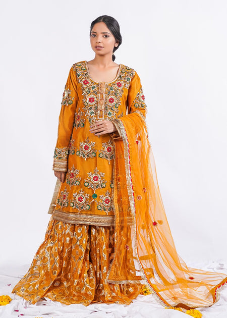 Sunflower | Khushbu e Mehfil by Tania Malik Studio